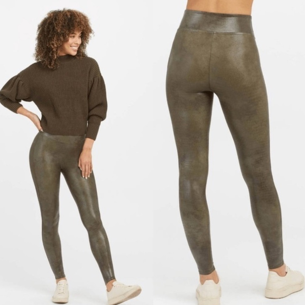 New SPANX Sz Sm Faux Leather Croc Shine Leggings - 20303